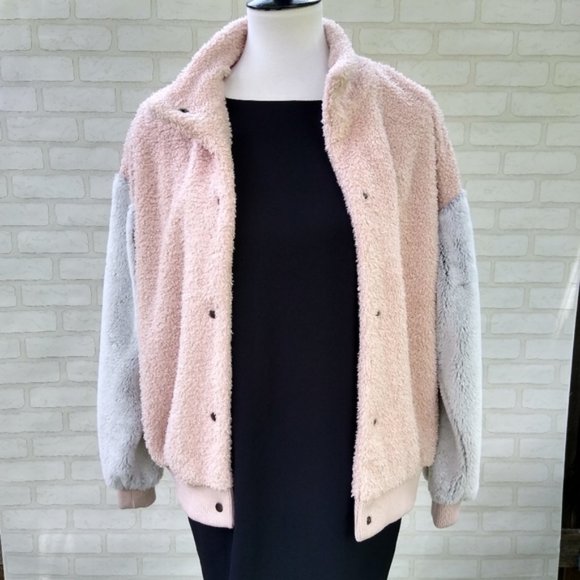 Zara Fuzzy Bomber - Picture 3 of 9